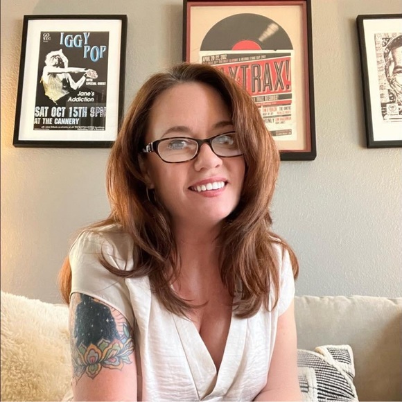 Meet your Posher, Francesca - Picture 1 of 2